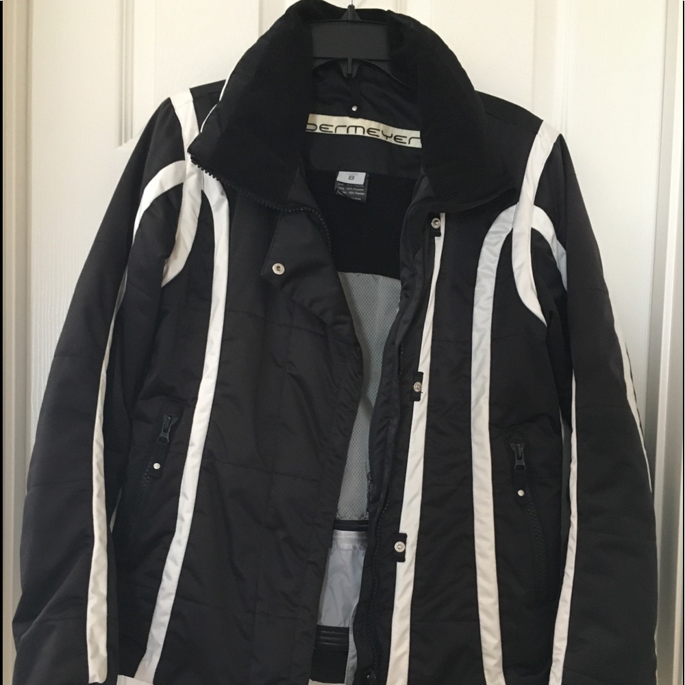 Obermeyer ski jacket with detachable hood